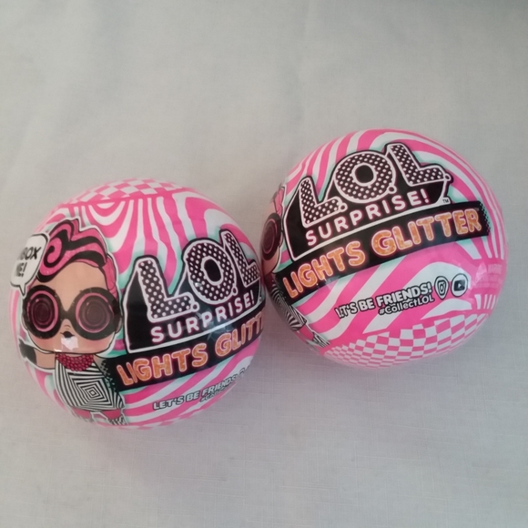 LOL Surprise Lights Glitter Series Ball (Lot of 2) Doll & Accessories 2020 NEW - Picture 7 of 7